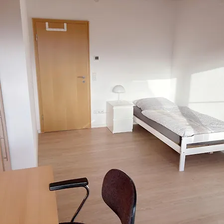 Haus Mit 6 Schlafzimmern בית נופש Lohr