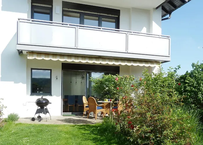 Haus Mit 6 Schlafzimmern *