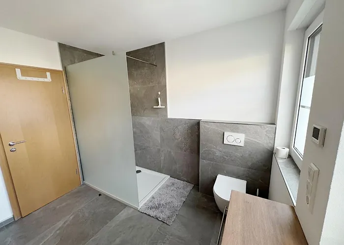Haus Mit 6 Schlafzimmern Сasa de vacaciones Lohr